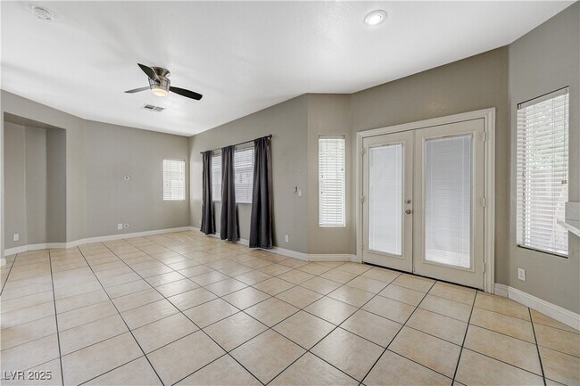 Photo - 971 Whispering Grove Ave