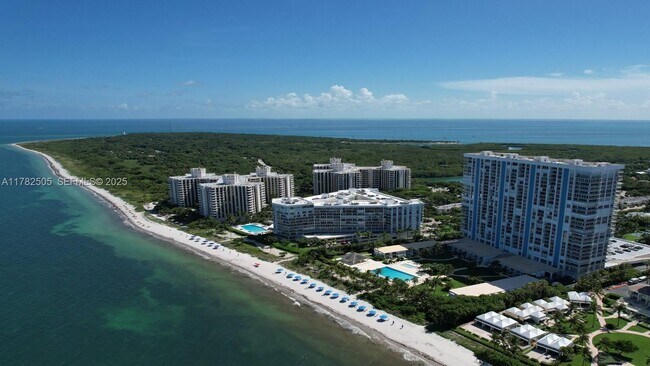 Building Photo - 881 Ocean Dr Unit 24C