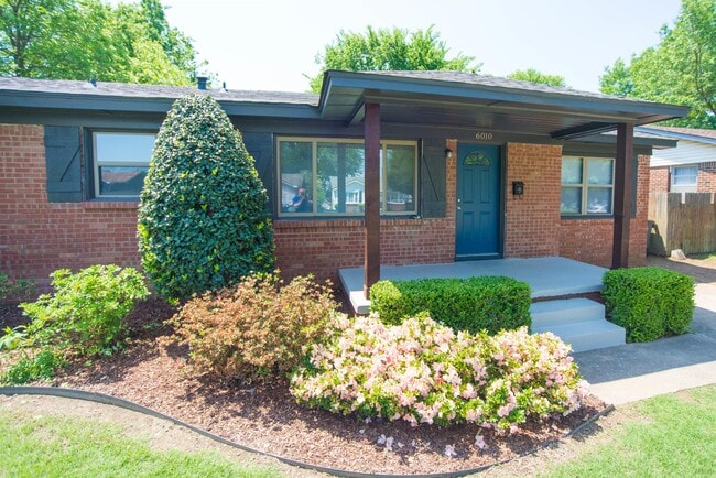 Photo - 6010 E 18th St