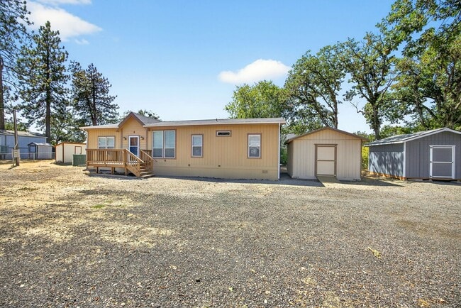 Photo - Wilson Tri-Plex Unit B