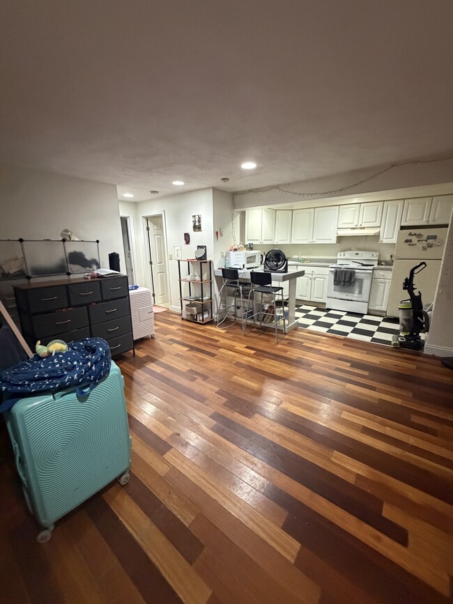 Photo - 667 Massachusetts Ave Unit B2