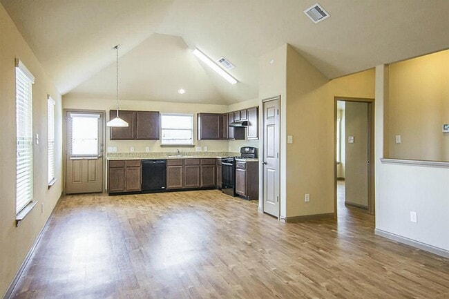 Photo - 5815 S Brenwood Dr