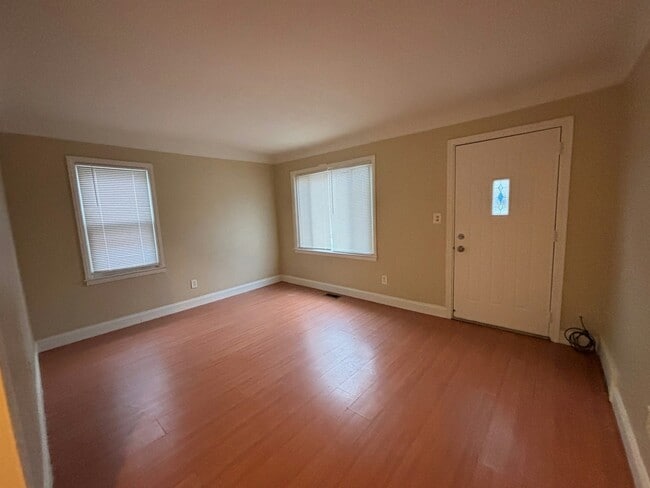 Photo - 920 E Mapledale Ave