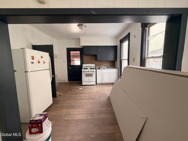 Photo - 51 Arch St Unit Down