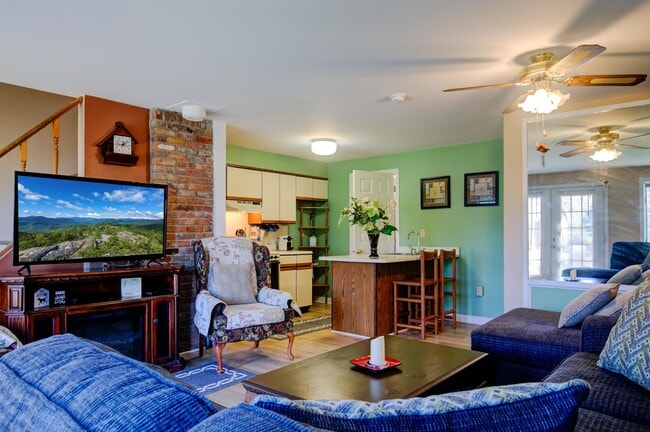 98 Washington Rd Unit 23