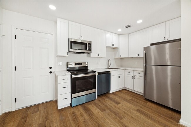 Photo - 9911 Porto Rico Rd