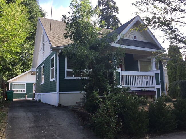 Photo - SPECTACULAR SELLWOOD