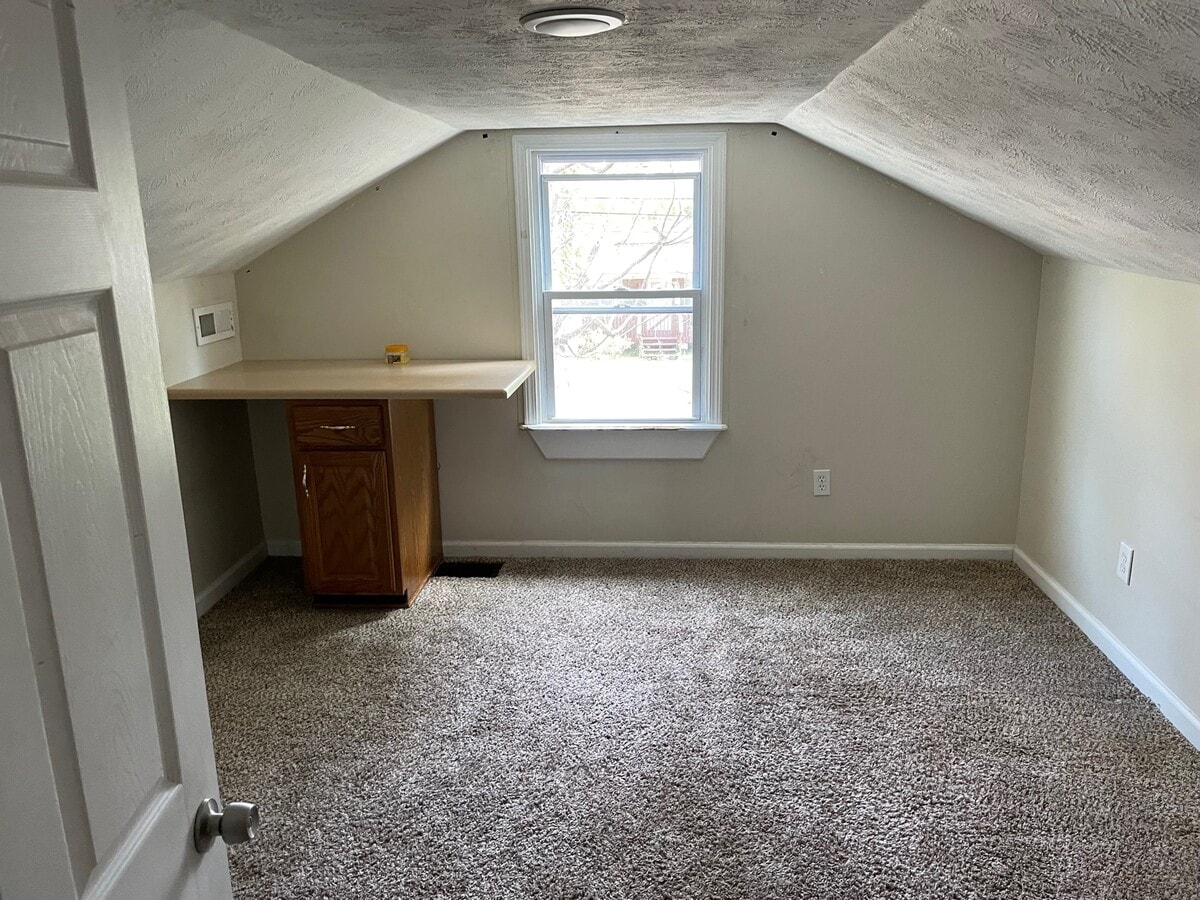 Photo - 4104 La Salle Ave