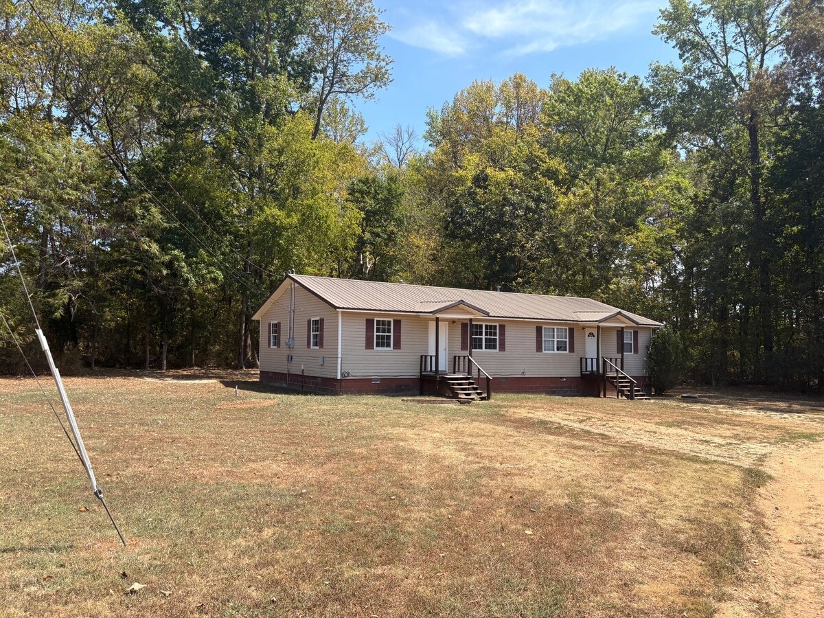 Photo - 202B Coburn Ln