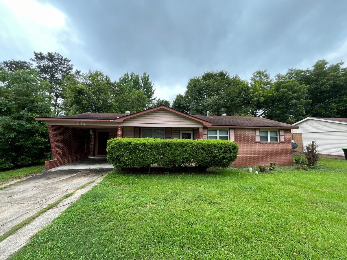 Photo - 214 Palomino Ln