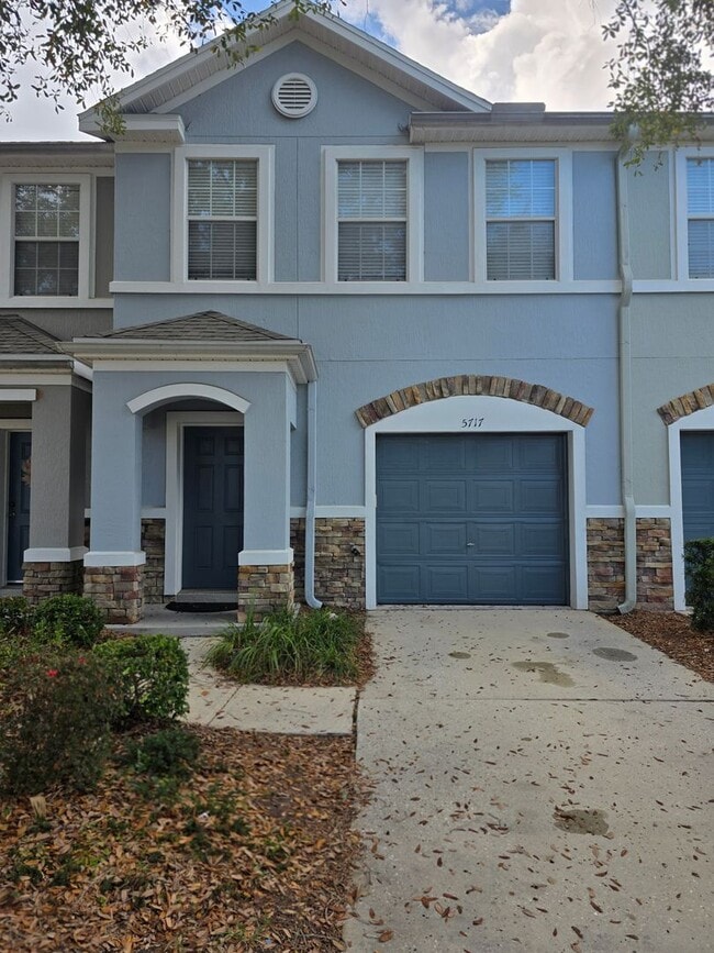 Building Photo - Bartram Park Townhome