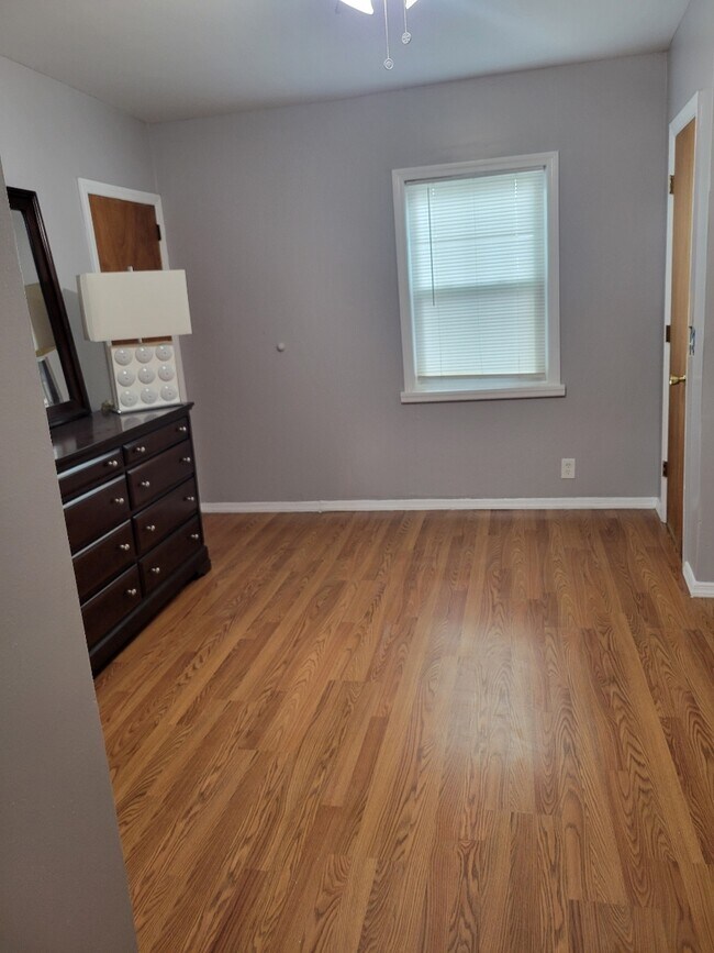 Photo - 332 S 20th St Apartments Unit 20 street