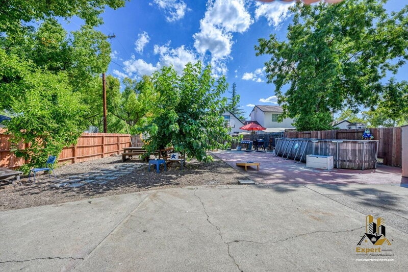 Photo - 257 Cedar St