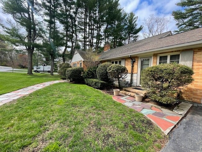 Photo - 204 Follen Rd