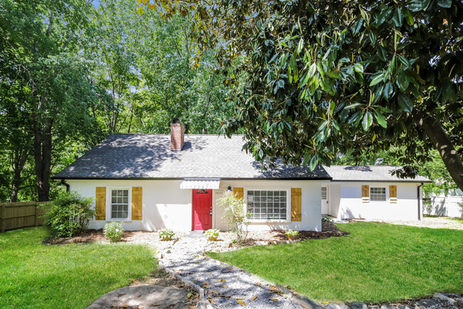 Building Photo - 2650 Darrow Rd Rental