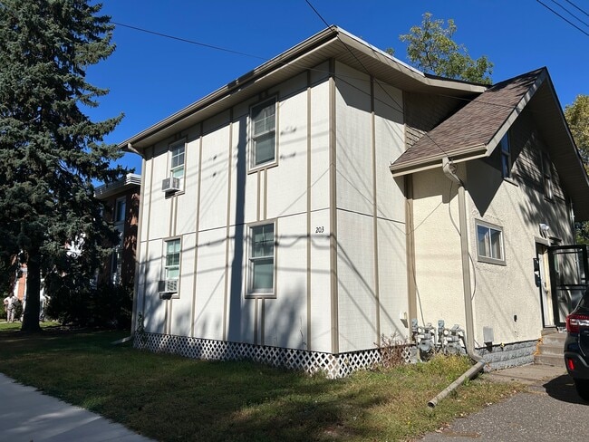 Building Photo - 203 Annapolis St W Unit 1