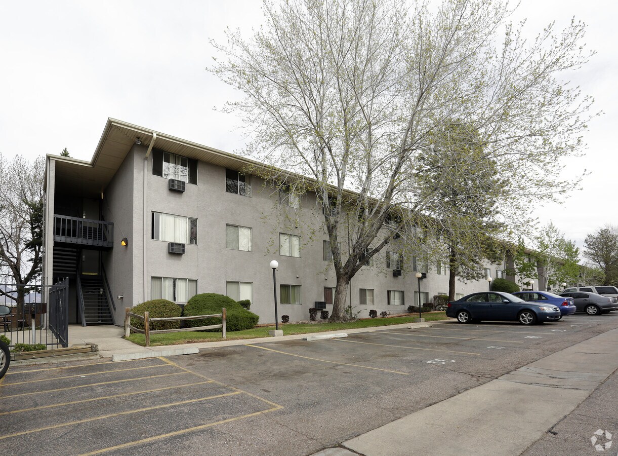 Aspen Bluff - Aspen Bluff