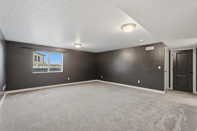 Photo - 915 N Evelyn St