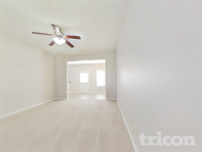 Photo - 46 Wyndham Ct