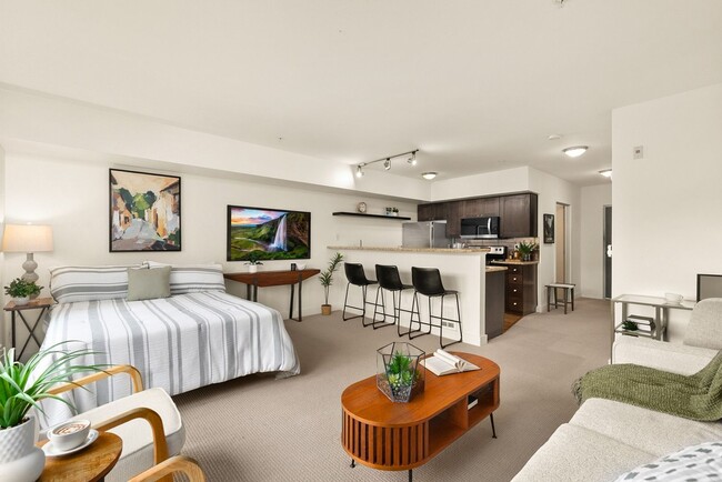 Photo - Renovated Studio in Capitol Hill with Rooftop City Views!!!! Unidad 529