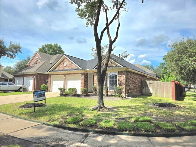 Photo - 17602 Haywood Oaks Dr