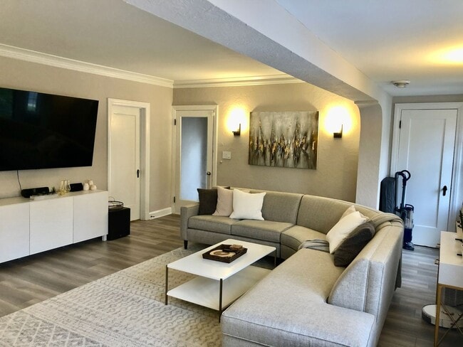 Photo - 2509-2511 N Cramer St Unit 2509 N Cramer St