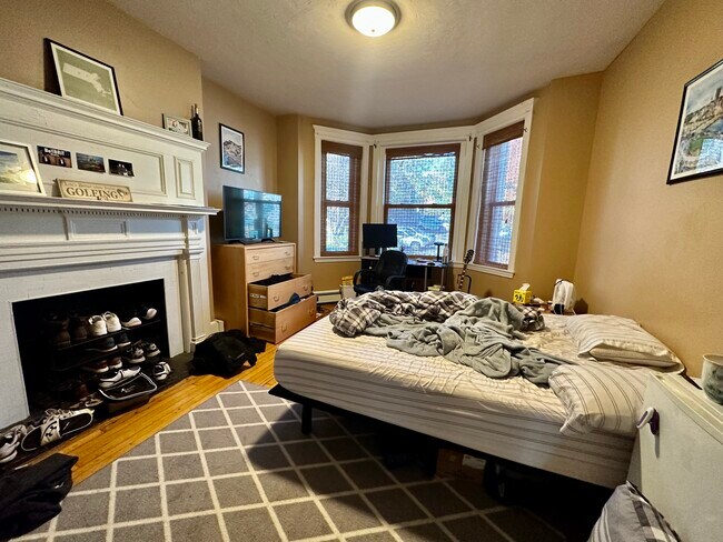 Photo - 10 Glenville Ave