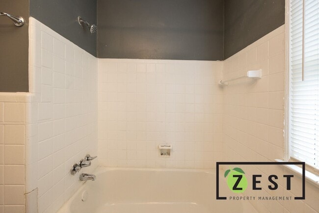 Photo - Beautiful 3 bedroom 1 Bath
