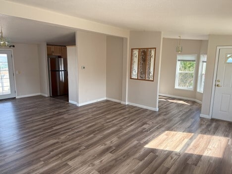 Building Photo - 801 Box Canyon Rd Rental