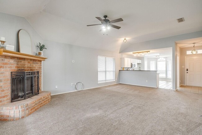 Photo - Great Rental in Marine Creek Heights- 3 Bed, 2 Bath- Eagle Mountain Saginaw ISD- 76135