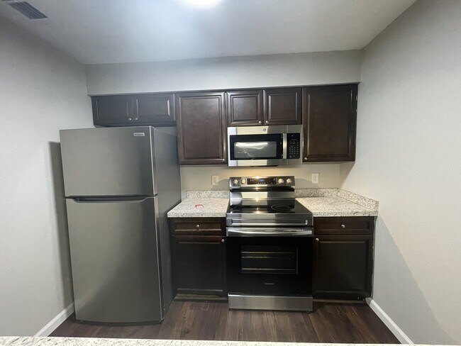 Photo - 2920 SE 53rd Ct Unit D