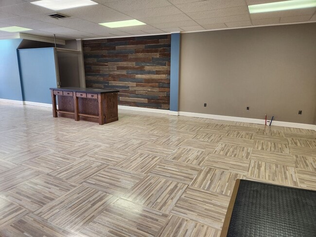 Photo - 110 N Michigan Ave Unidad 110 N. Michigan Ave Commercial