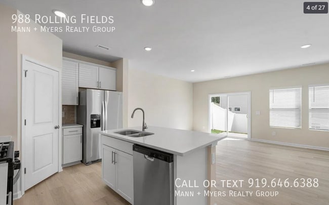 Photo - 988 Rolling Flds Dr