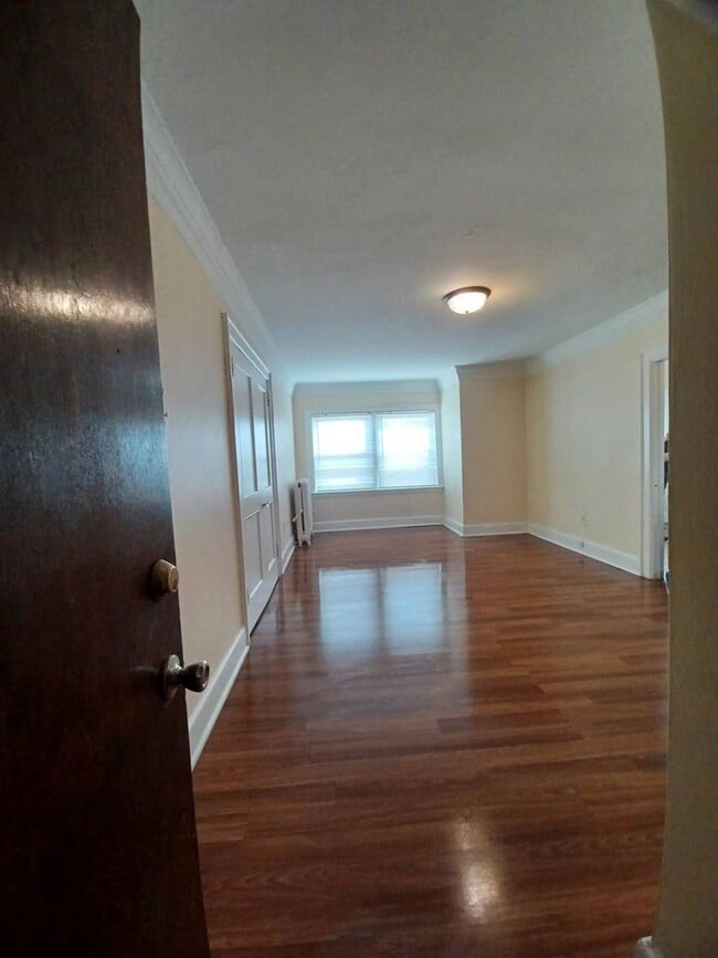 Photo - Whitestone Manor Apartments