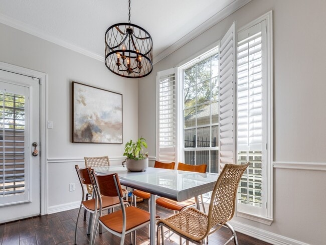 Photo - 1159 Enclave Square E