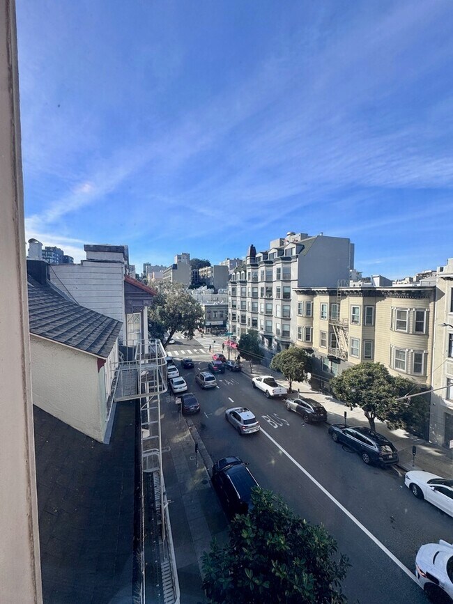 Photo - 1655 Sacramento St Unit 11