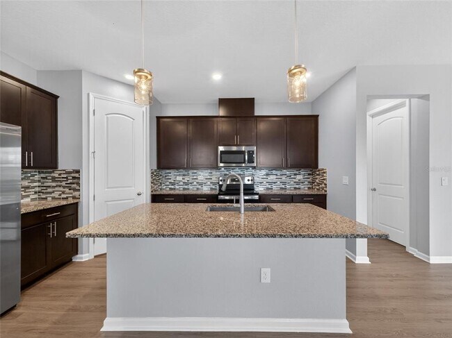 Photo - 8053 Cherrystone St