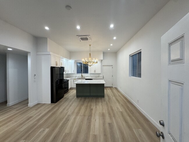 Photo - 1724 260th St