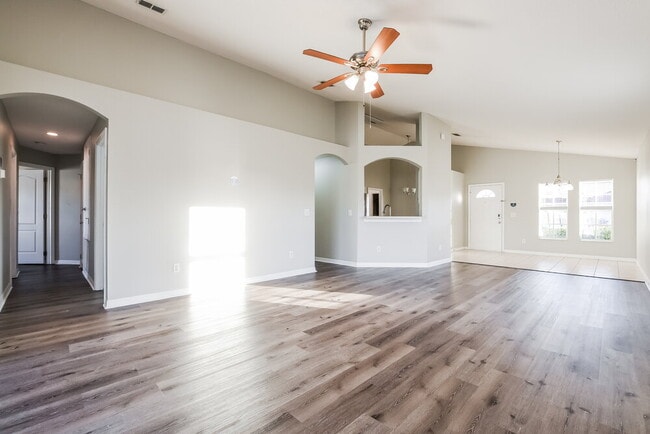 Photo - 2613 Deck Ave