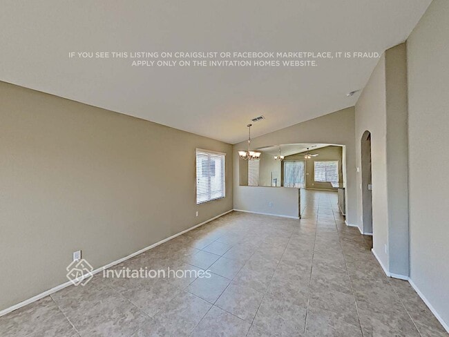 Photo - 1135 E Vernoa St