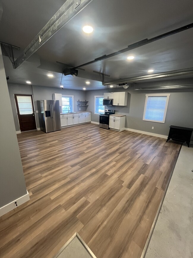 Photo - 49 S Mill St