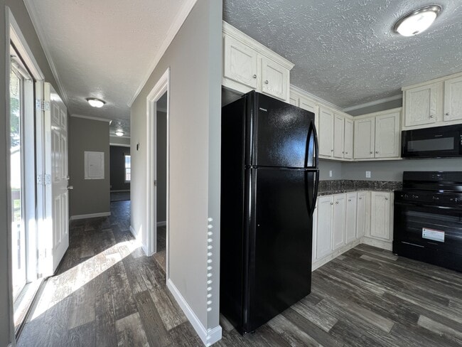 Photo - 53 Sugar Maple Dr