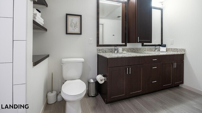 Photo - 2900 E 16th Ave Unidad 305