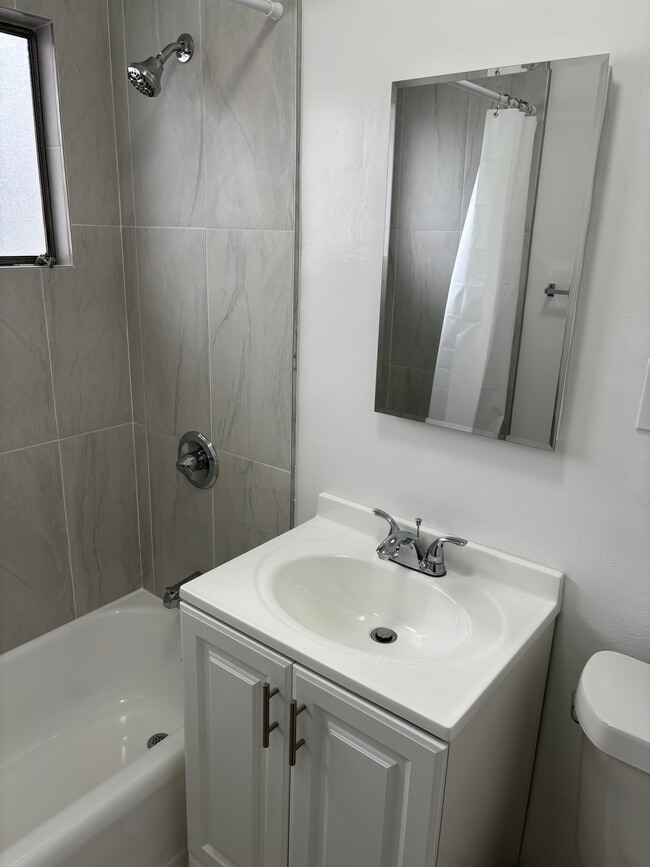 1x1 - Bathroom