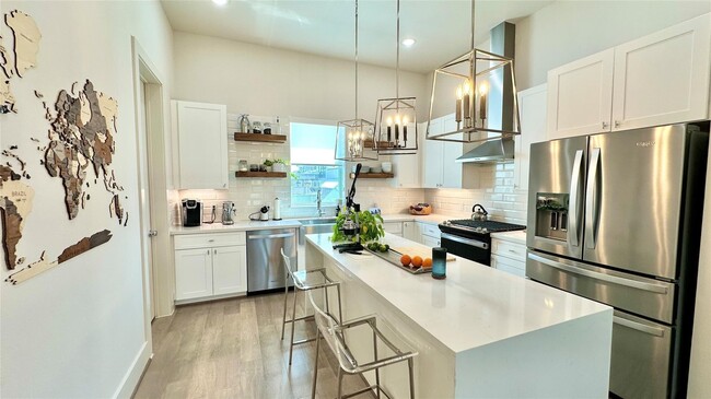 Photo - 1216 W 21st St