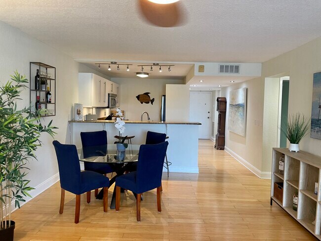 Photo - 4902 38th Way S Unit 206