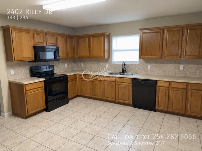 Photo - 2402 Riley Dr