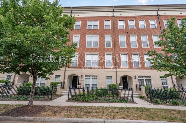 Building Photo - 8007 Crescent Park Dr Rental