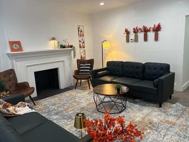 Photo - 2531 W Euclid St