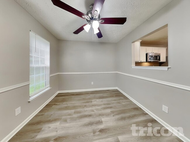 Photo - 1829 Elkpark Dr